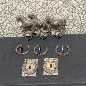 Rustic Horse and Horseshoe Wall Decor Set